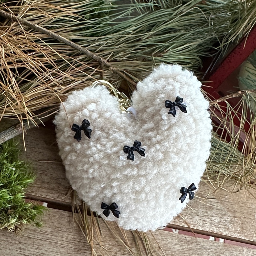 Fleece heart and black bows key chain and bag charm